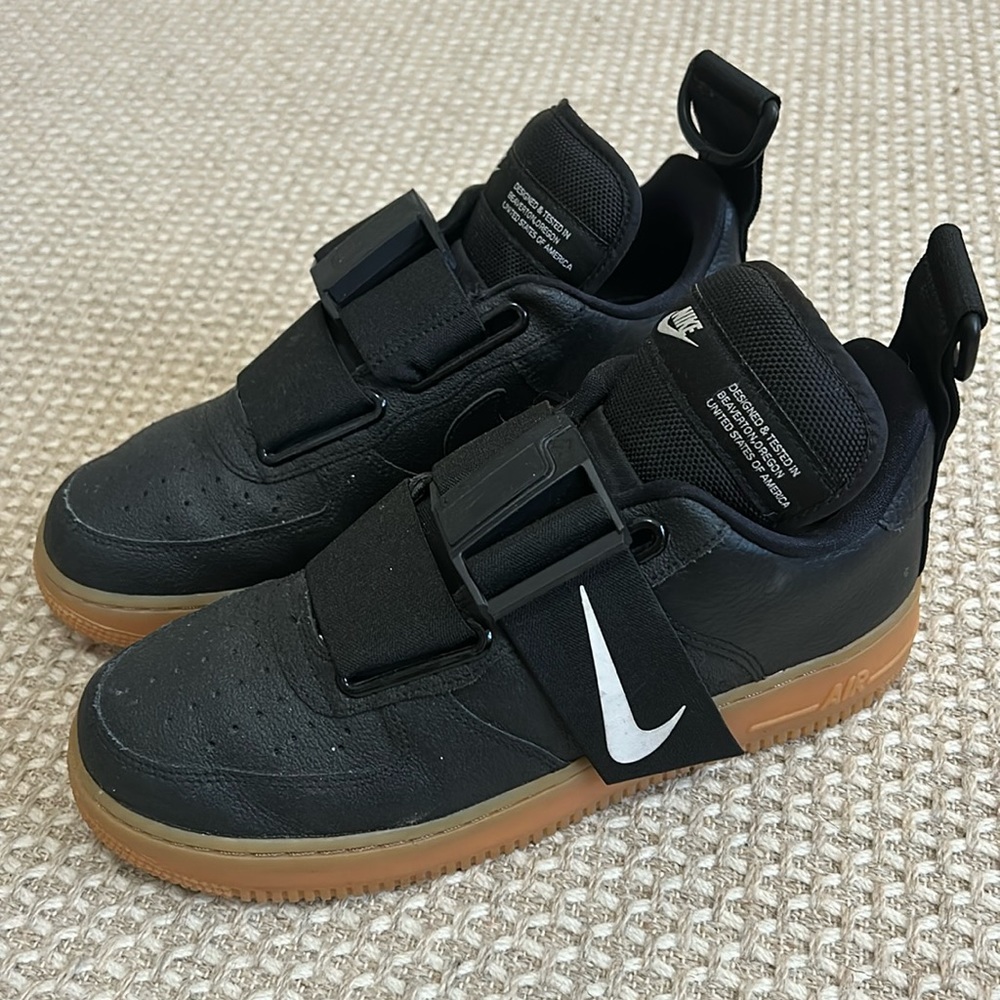 Black Utility Gum Sole Nike Forces